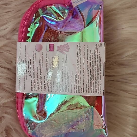 Brand New BARBIE X QUO 4 PIECE BATH SET - Picture 2 of 6